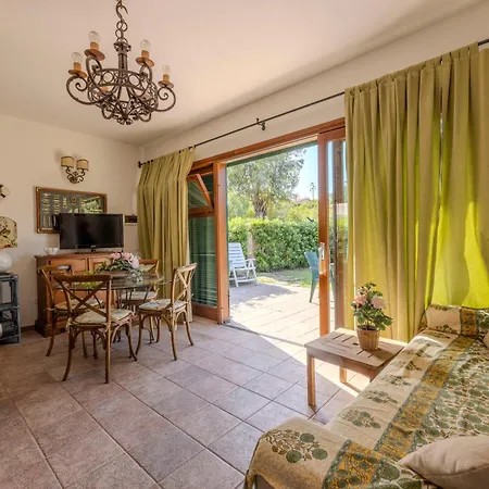 Holiday home Villino La Polveriera A - Goelba